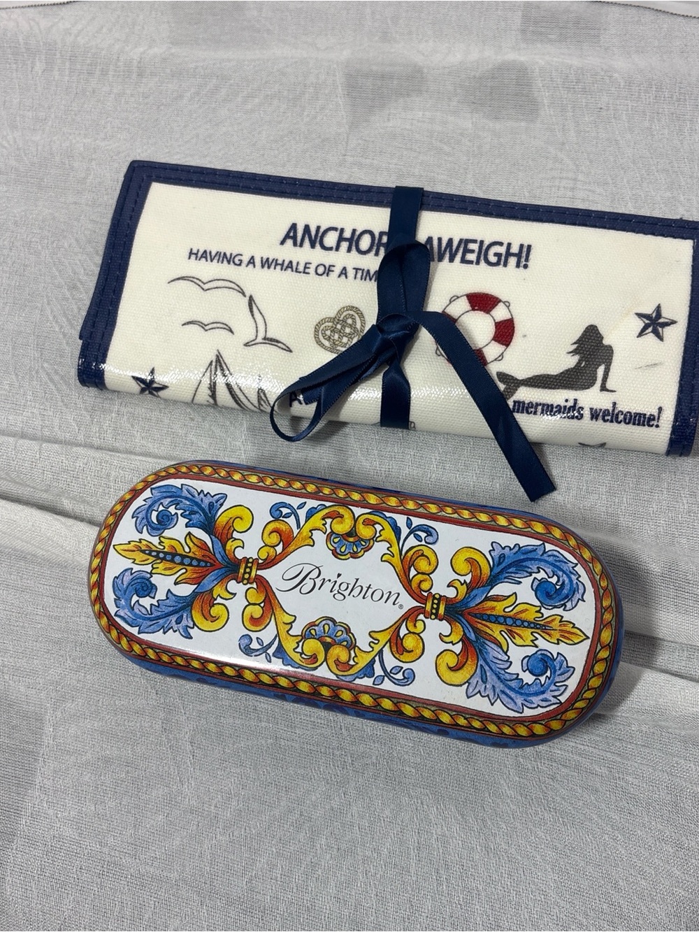 Brighton Viva Las Vegas Sunglasses Case + Travel Jewelry Roll Set